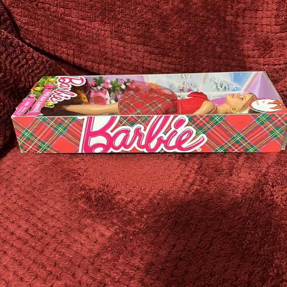 Barbie Holiday Surprise 2015. Nice Christmas Gift, Never Taken Out Of Box. NWOT - Picture 6 of 12